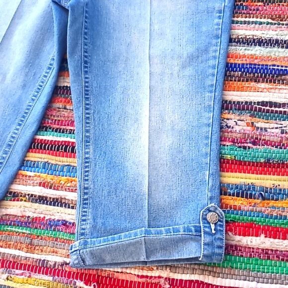 Cato Jeans  Embroidered Denim Capris-#1765+ - Picture 7 of 12